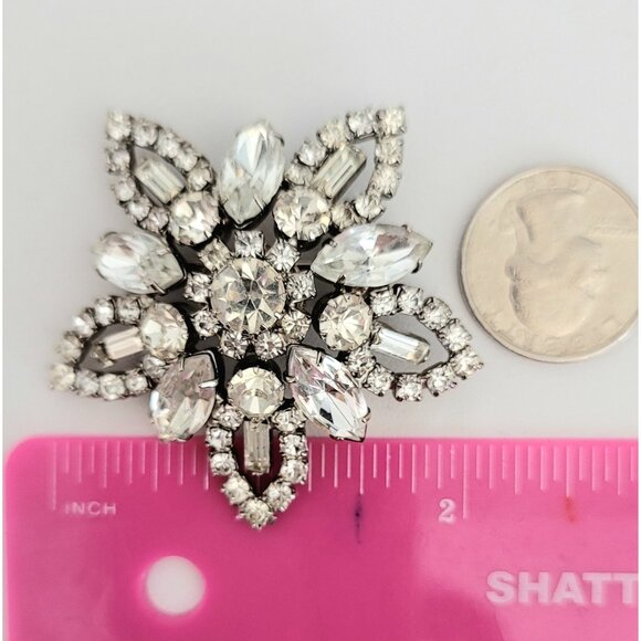 Silver Tone Clear Rhinestone Star Brooch, Pin M424 - Picture 3 of 4